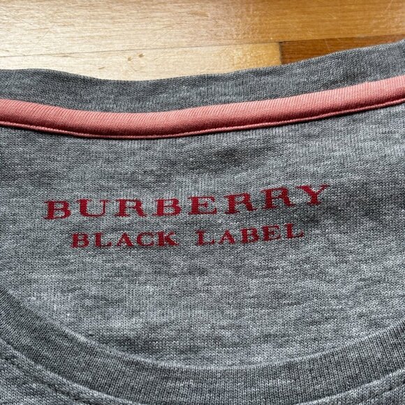 Burberry Black Label Men’s Gray T-Shirt – Size 3 (M), Red Logo, Pink Trim - Picture 7 of 11